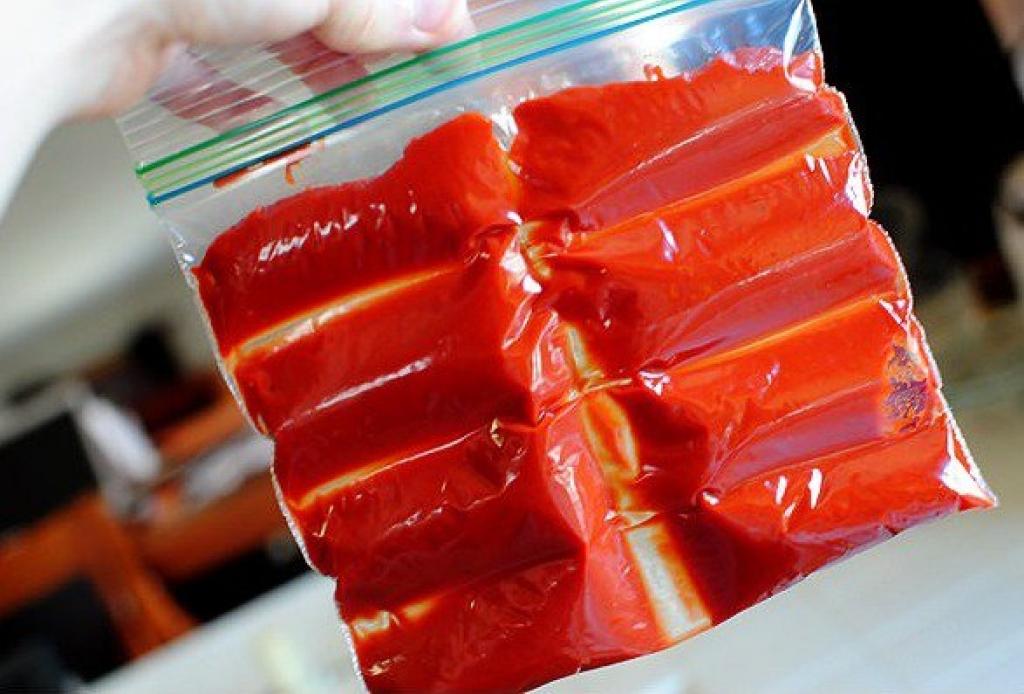 tomato paste in the freezer