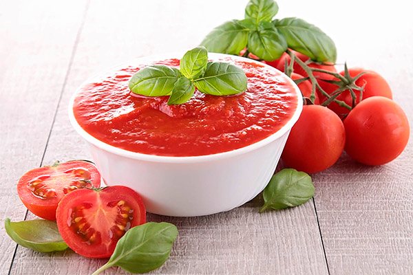 make tomato sauce from tomato paste to save money