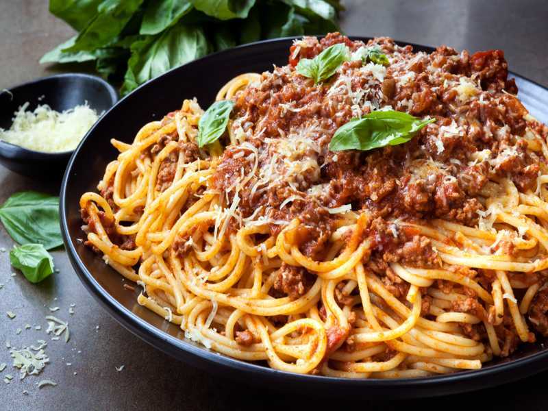 Buy tomato paste in spaghetti at an exceptional price