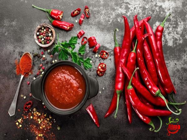 Tomato sauce or paste in chili + buy